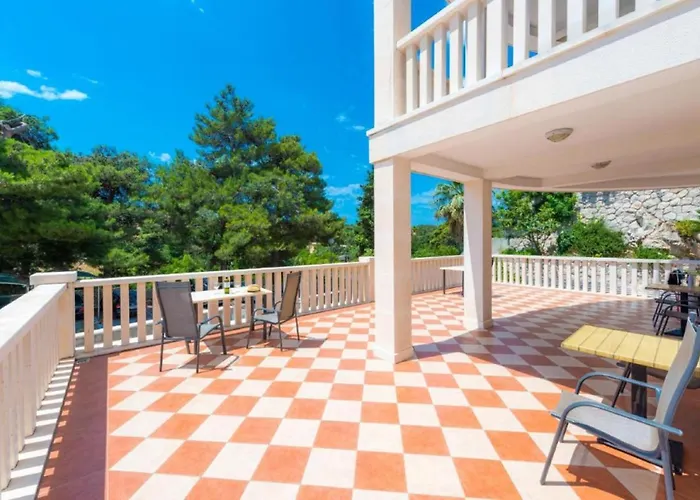 Villa Borna Apartments